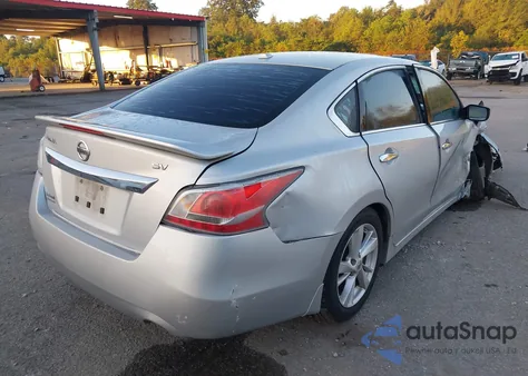 2015 Nissan Altima 2.5 Sv из США, поврежденный, VIN 1N4AL3AP9FC450977